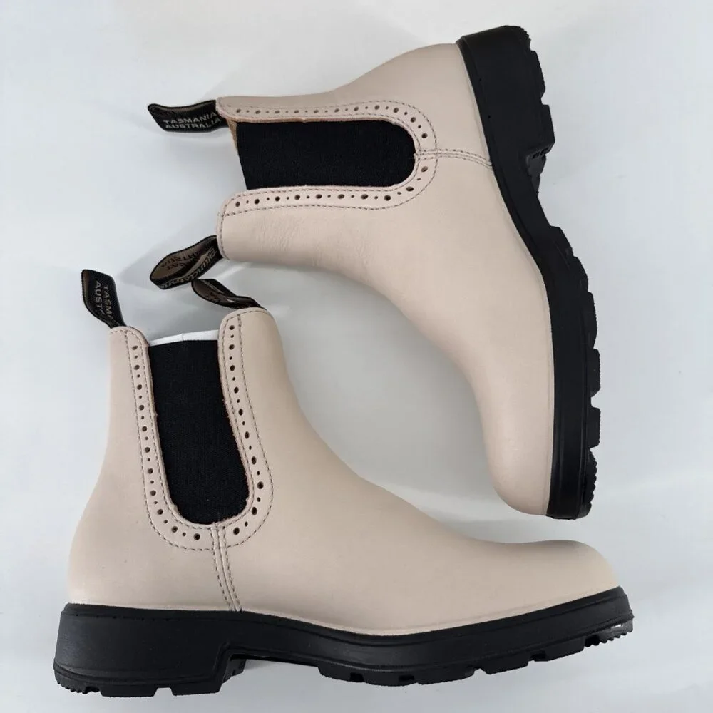 BLUNDSTONE Womens Size US 7 ELASTIC SIDED BOOTS In Pearl New In Box